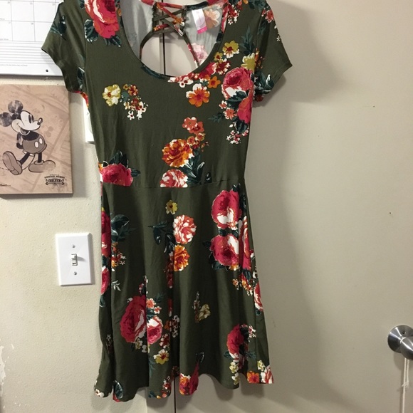 Bundle - Picture 3 of 4